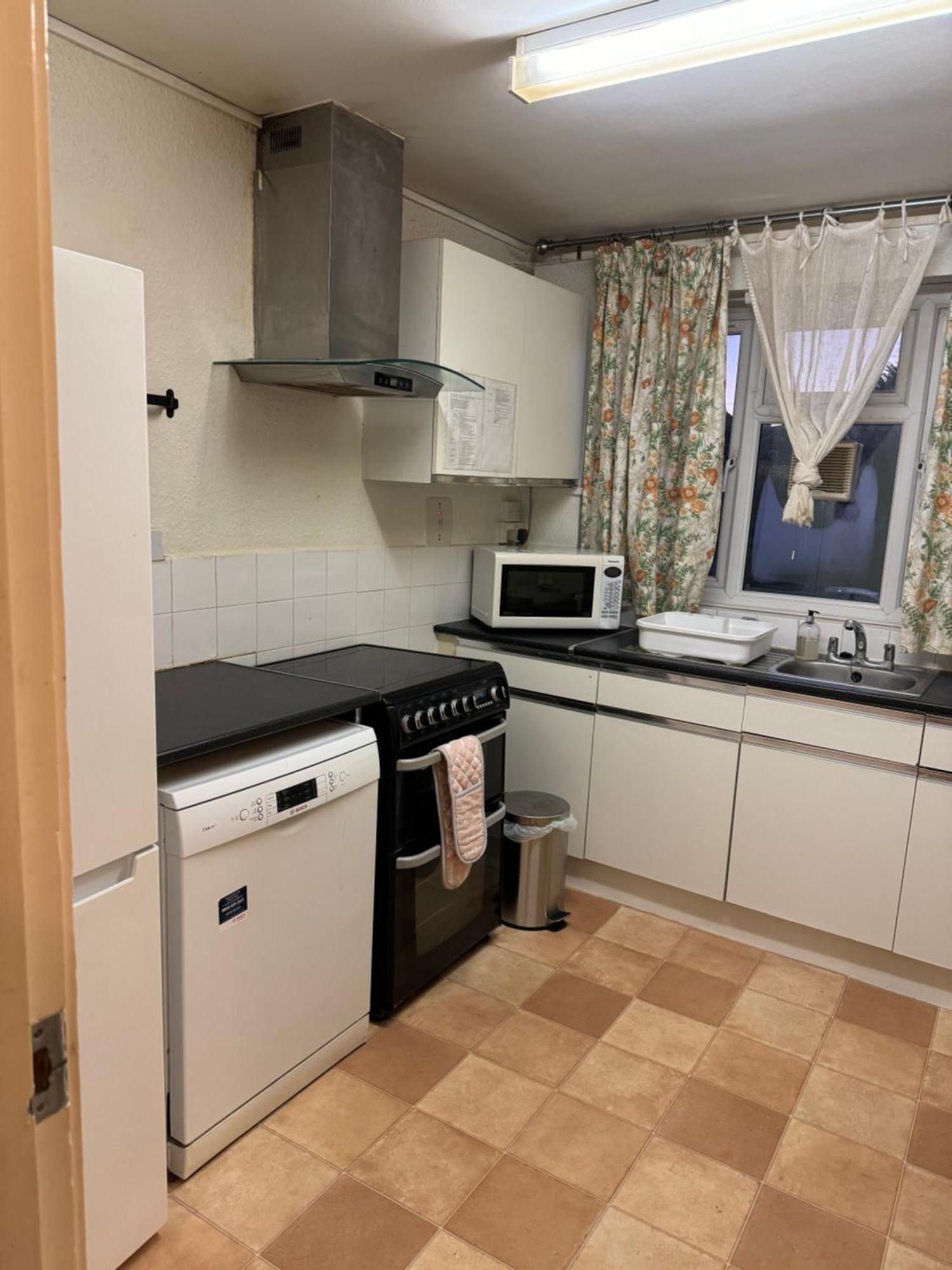 Lovely One Bed Apartment To Rent London Luaran gambar